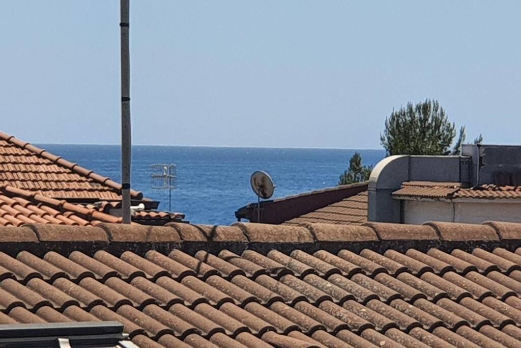 Sicilia, Mansarda Le Due Terrazze Διαμέρισμα Mascali Εξωτερικό φωτογραφία